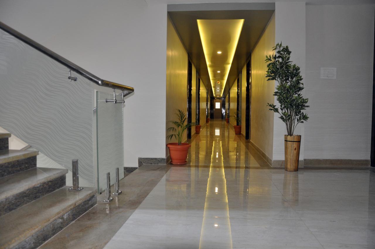 Hotel Dolphin Sambalpur Dış mekan fotoğraf